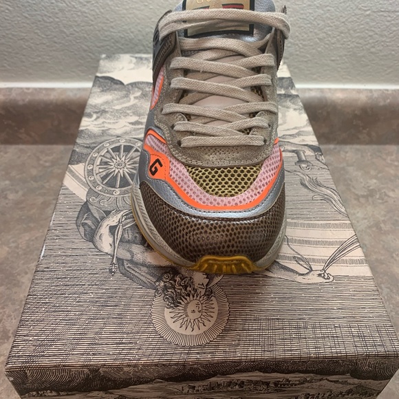 Gucci Sneakers - MOVING NEED GONE - Picture 3 of 6